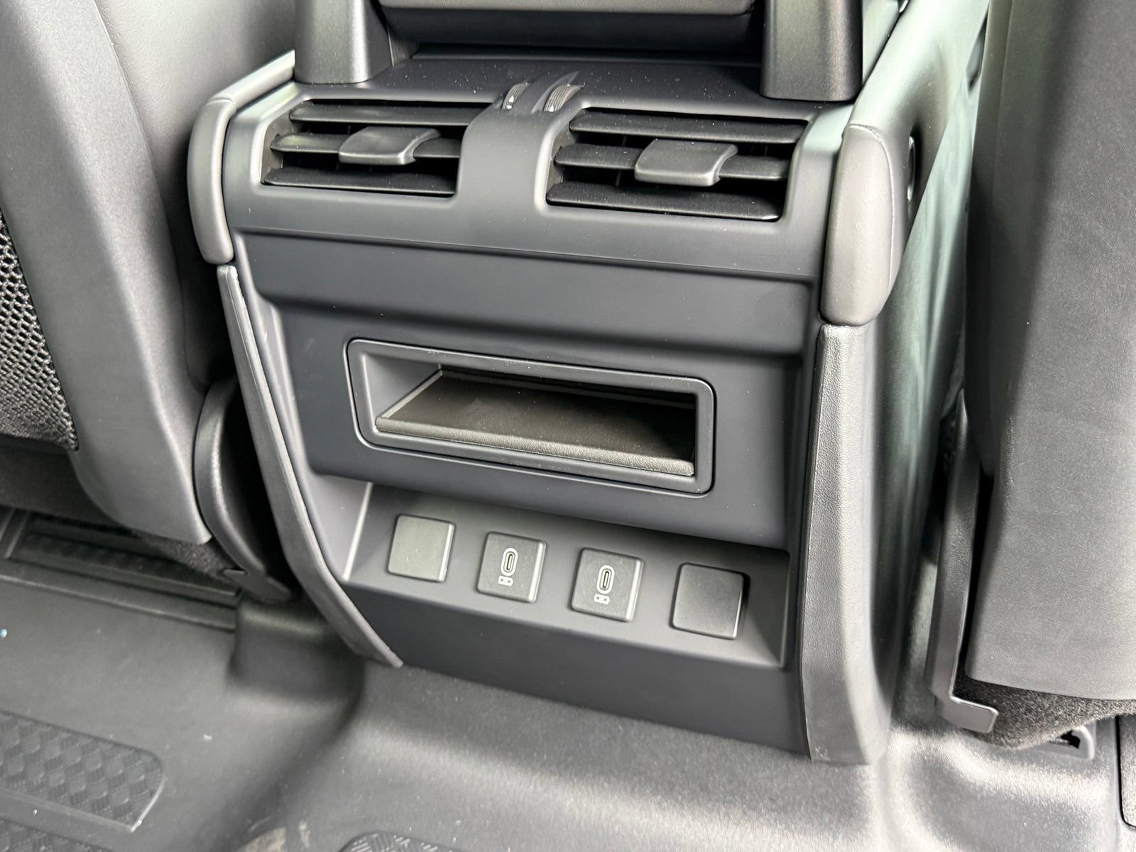 New 2026 Land Rover Defender 110 S AWD/4WD image 17