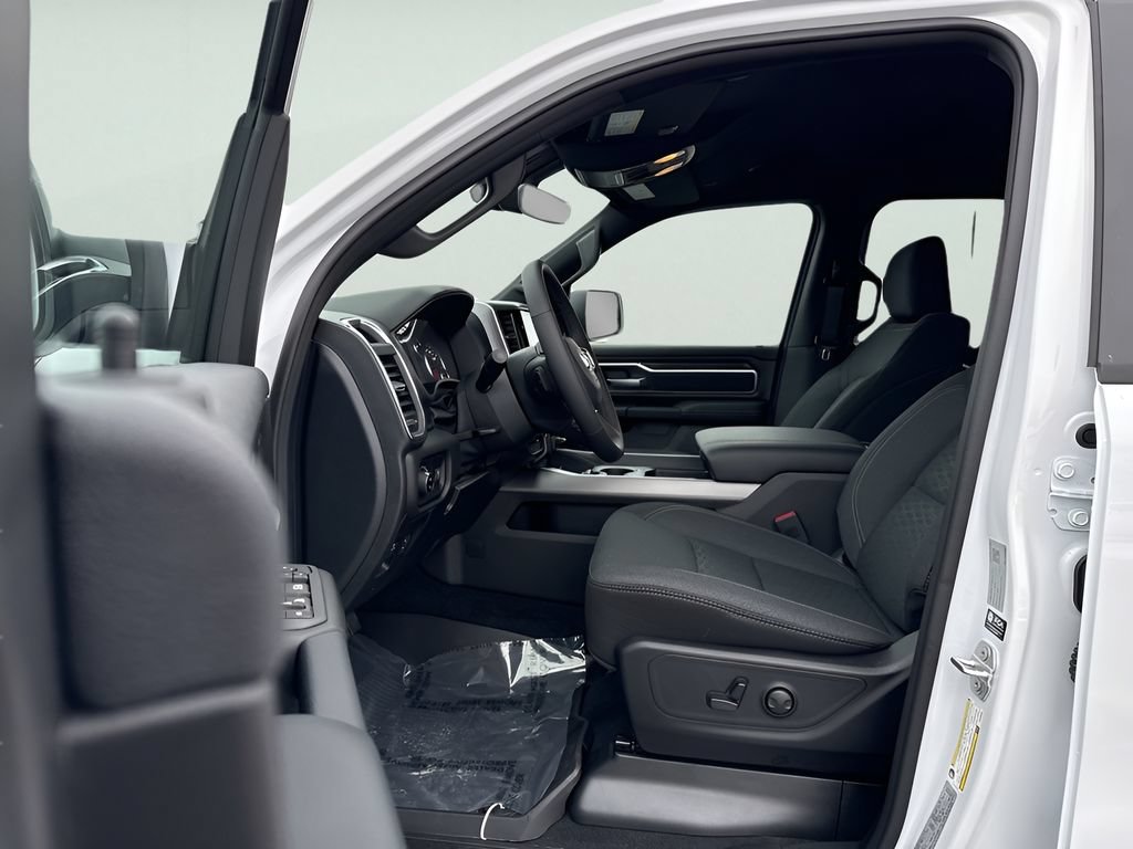 New 2026 RAM 1500 Big Horn AWD/4WD image 19