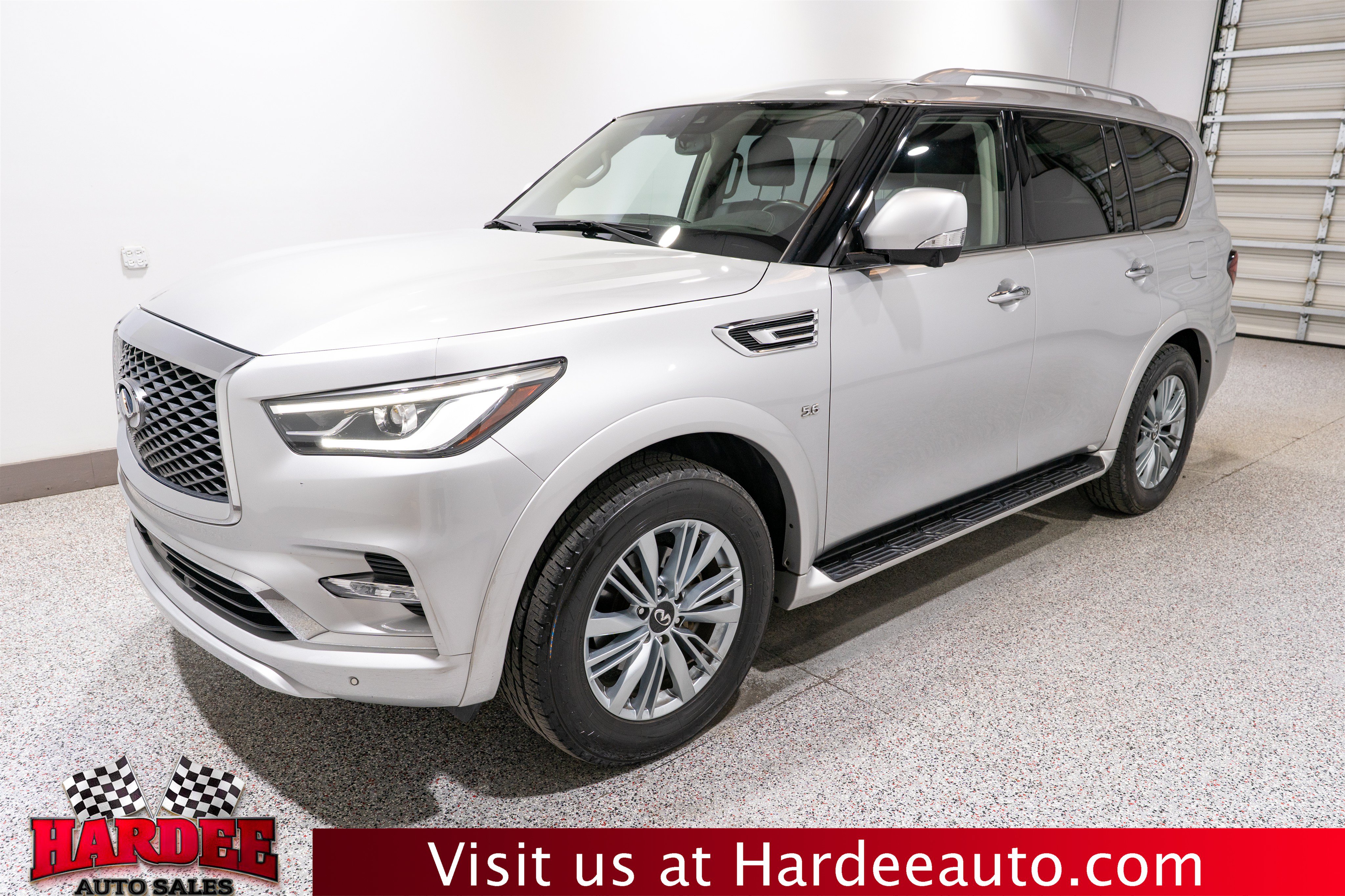 Used 2019 INFINITI QX80 Luxe w/ Proassist Package RWD image 2