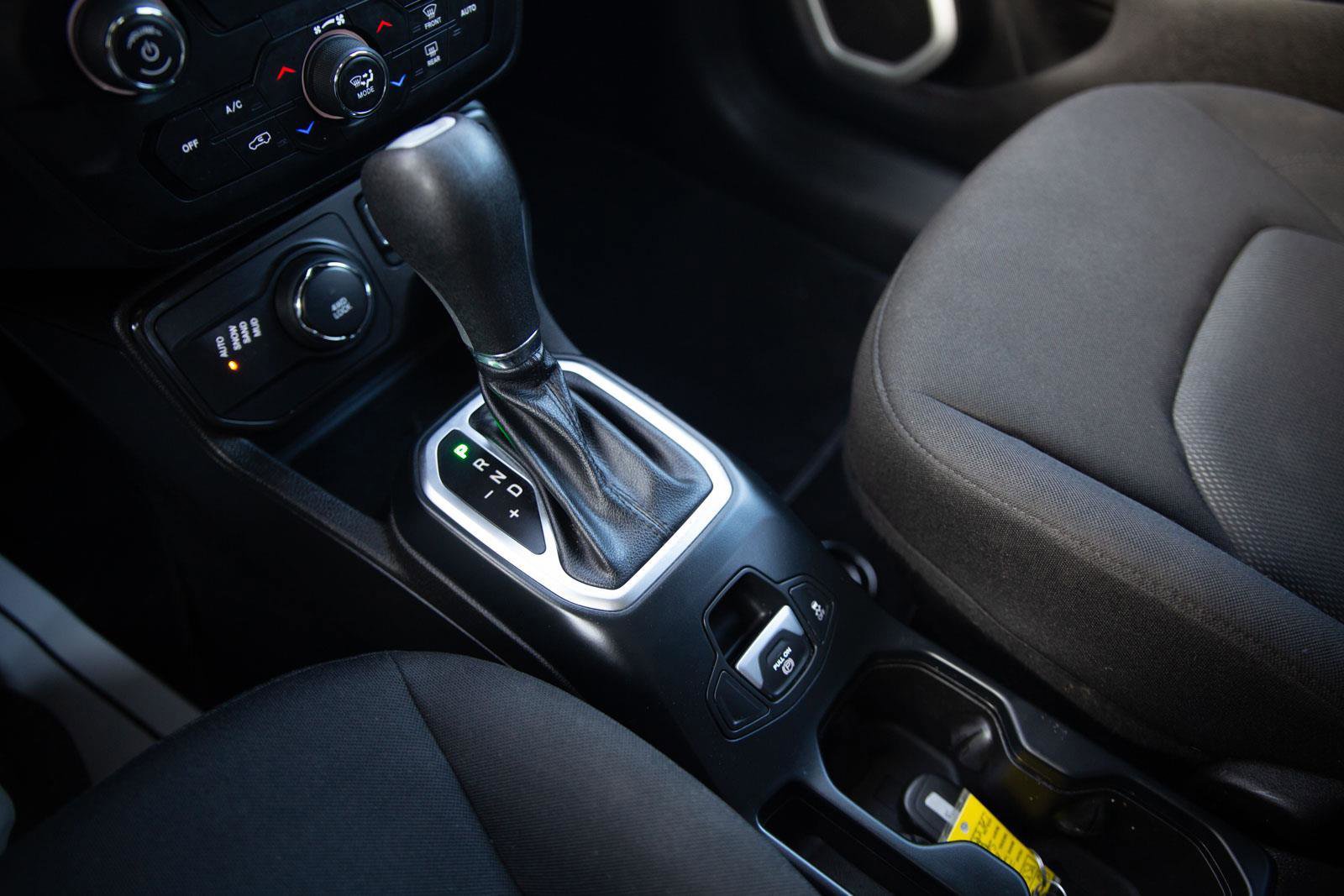 Used 2020 Jeep Renegade Sport w/ Sport Appearance Group image 18