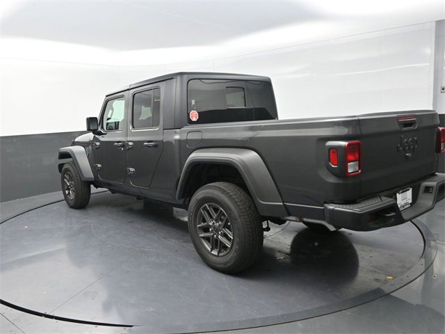 New 2025 Jeep Gladiator Sport image 5