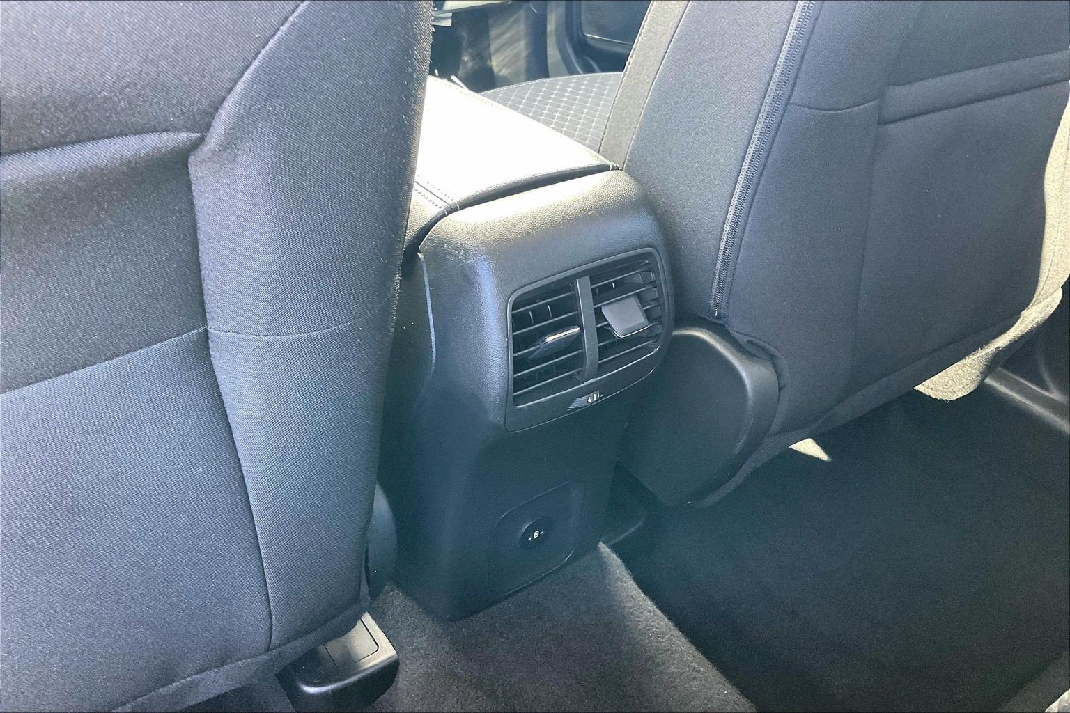 Used 2024 Ford Escape Active AWD/4WD image 39