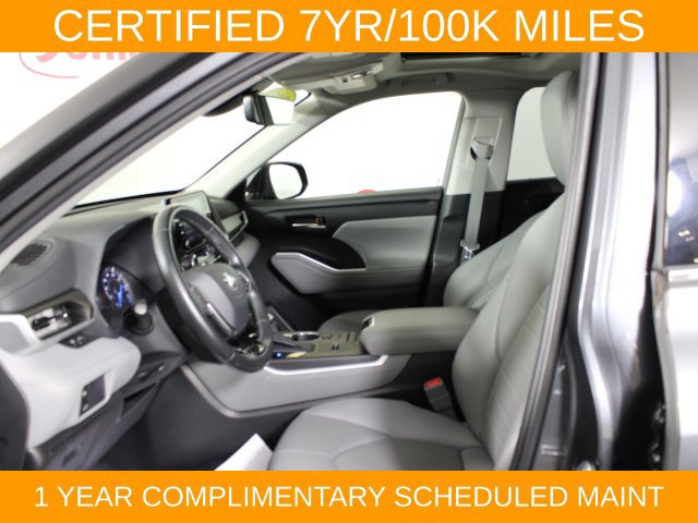 Used 2021 Toyota Highlander XLE AWD/4WD image 21
