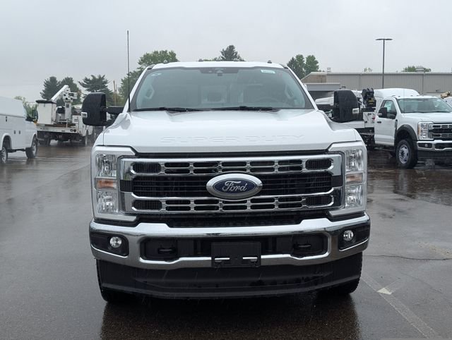 New 2026 Ford F350 XL w/ XL Chrome Package AWD/4WD image 2