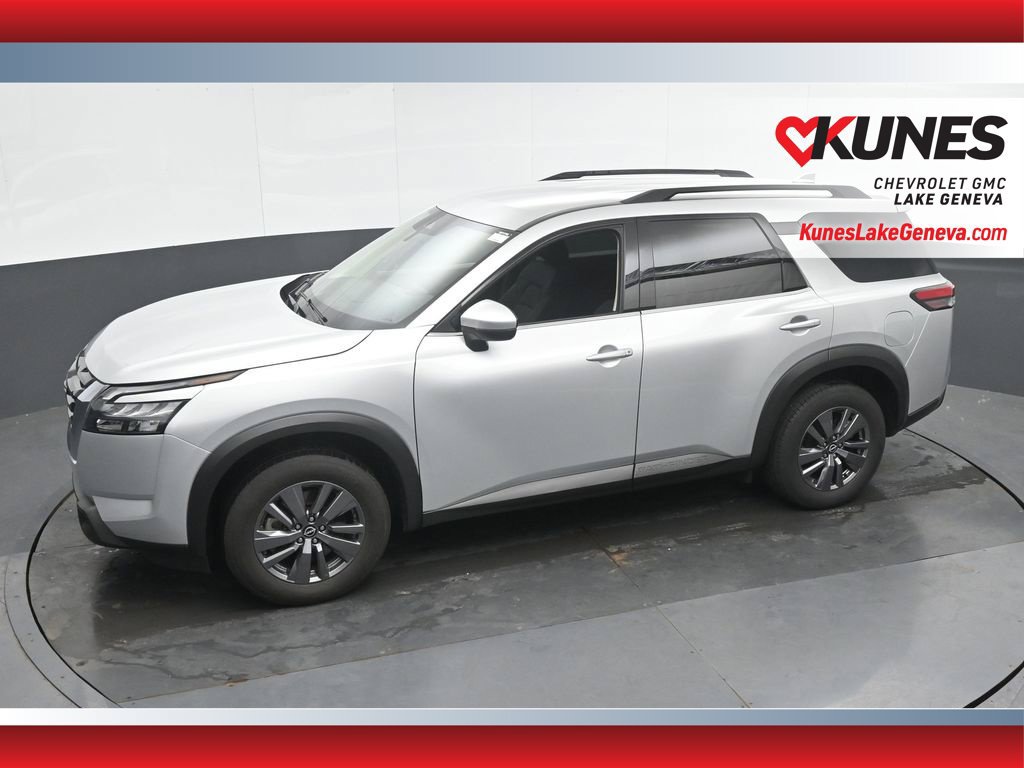 Used 2025 Nissan Pathfinder SV FWD image 35