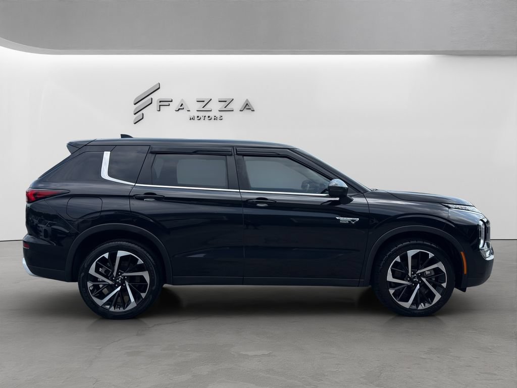 Used 2024 Mitsubishi Outlander SE AWD/4WD image 12