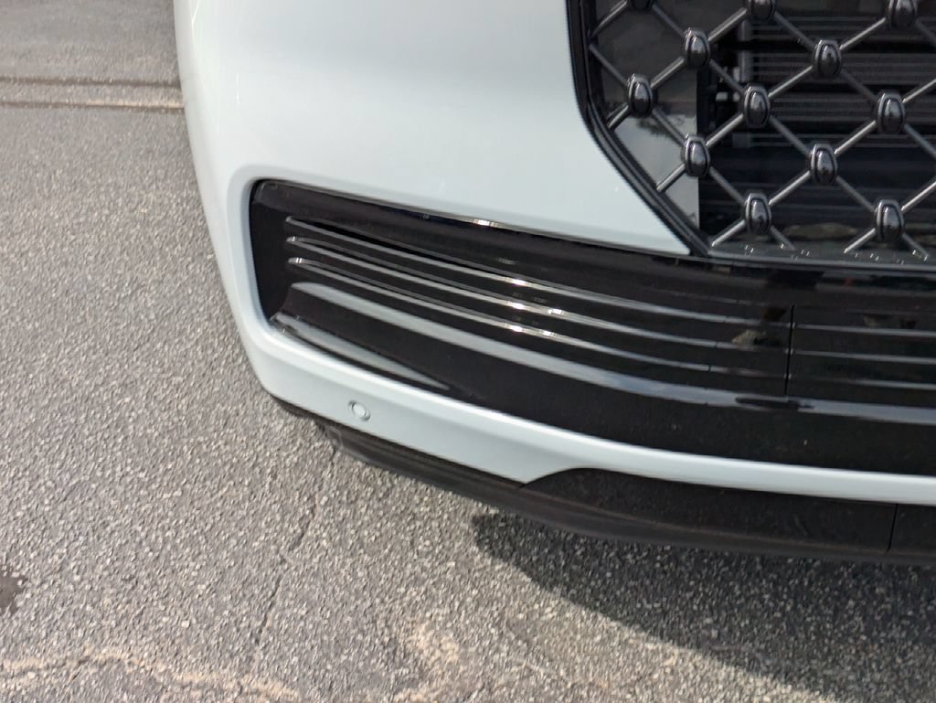 New 2026 Lincoln Navigator L Black Label AWD/4WD image 10