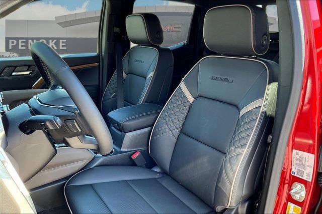 New 2026 GMC Canyon Denali AWD/4WD image 11