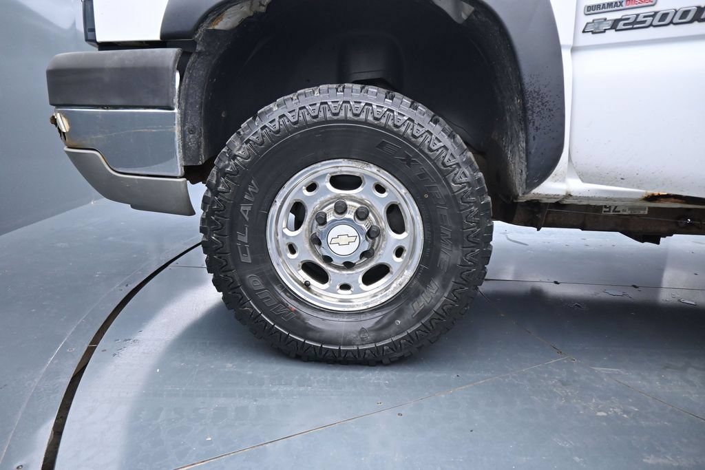 Used 2005 Chevrolet Silverado 2500 W/T w/ Heavy-Duty Power Package AWD/4WD image 23