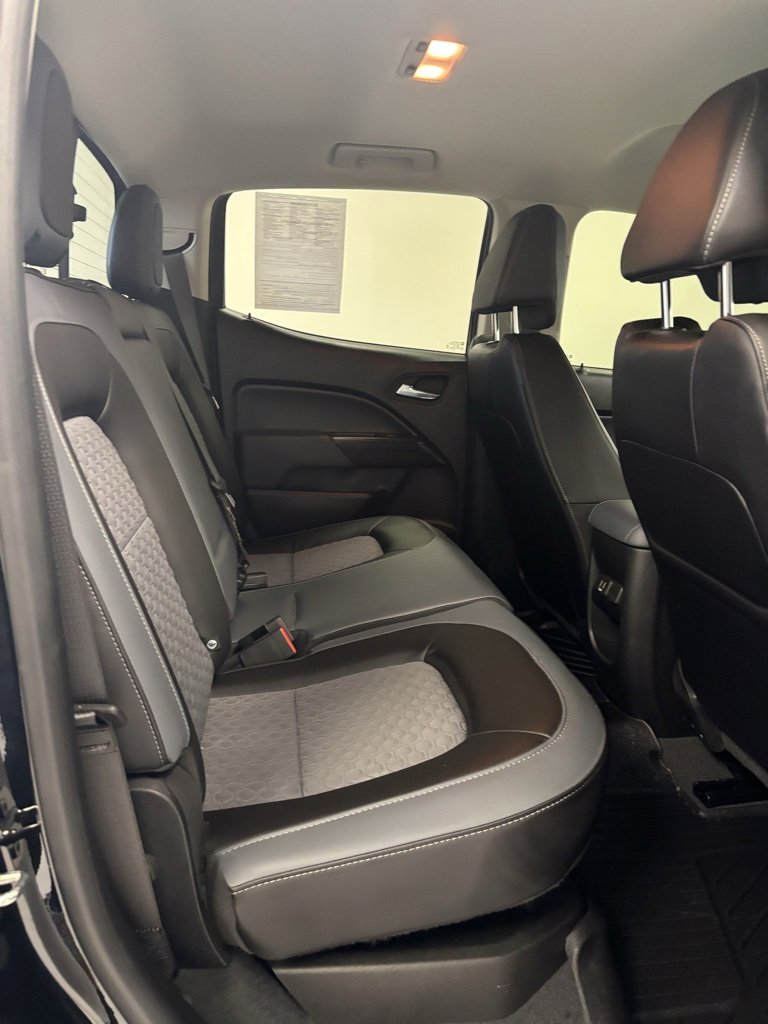 Certified 2022 Chevrolet Colorado Z71 w/ Z71 Midnight Edition image 21