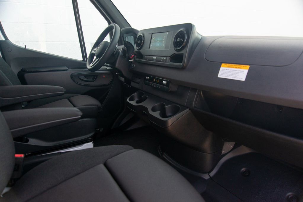 Used 2024 Mercedes-Benz Sprinter 144 Cargo image 27