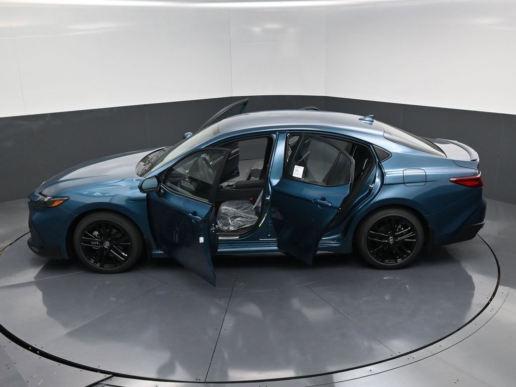New 2026 Toyota Camry SE image 28