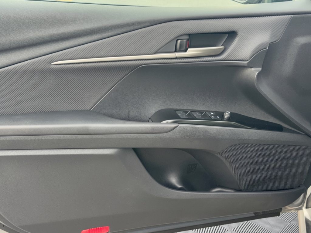 Used 2026 Toyota Camry SE FWD image 14