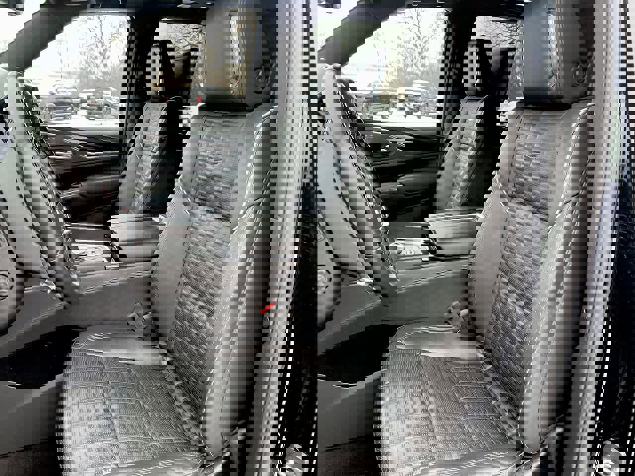 Used 2023 Cadillac Escalade V w/ LPO, ONYX Package image 12