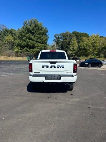 New 2026 RAM 2500 Big Horn AWD/4WD image 21