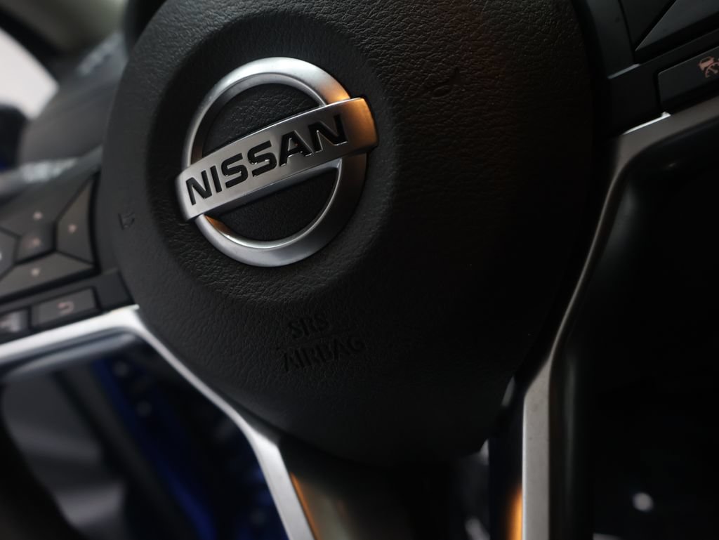 Used 2023 Nissan Sentra SV FWD image 21
