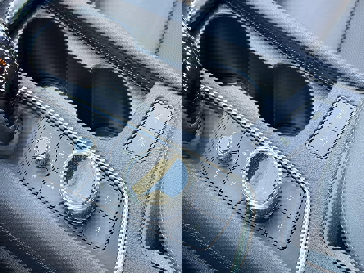 Certified 2024 Cadillac XT6 Premium Luxury w/ Technology Package image 32