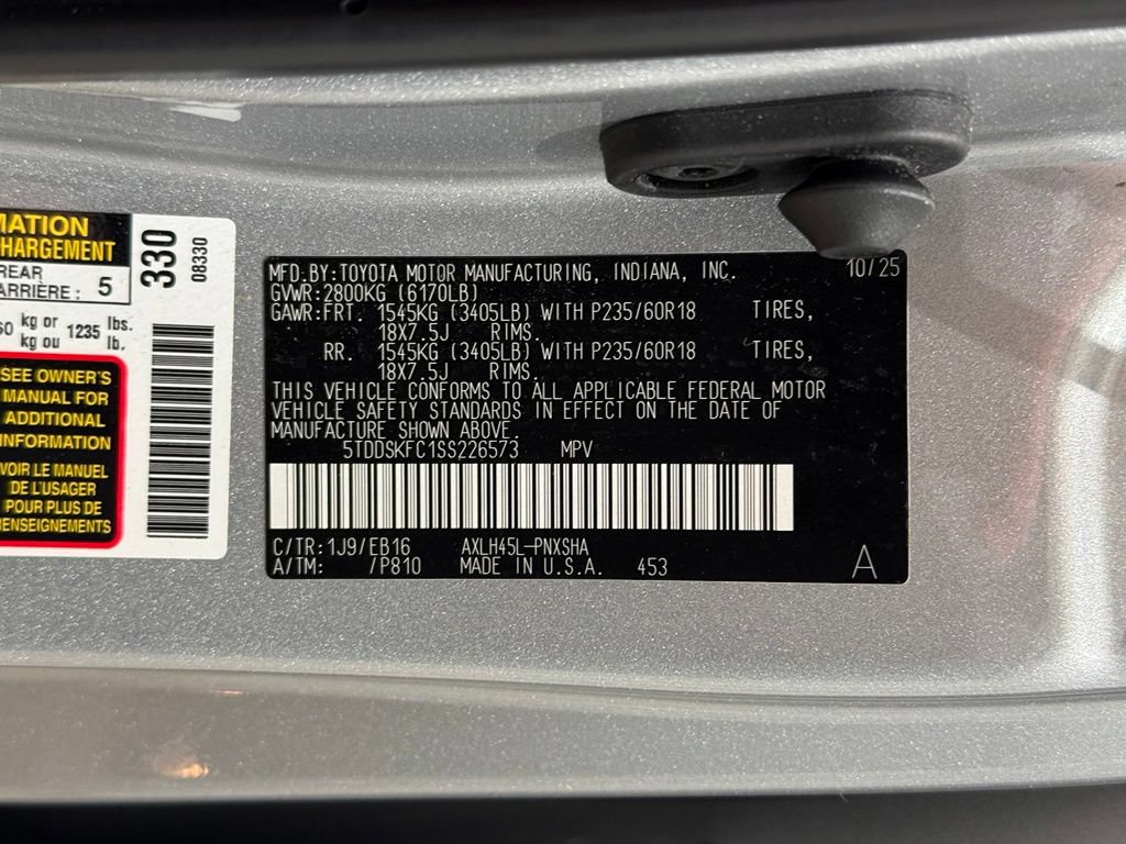 Used 2025 Toyota Sienna XSE w/ XSE Plus Package AWD/4WD image 34