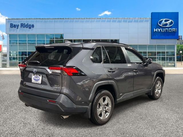 Used 2024 Toyota RAV4 XLE w/ Convenience Package AWD/4WD image 4