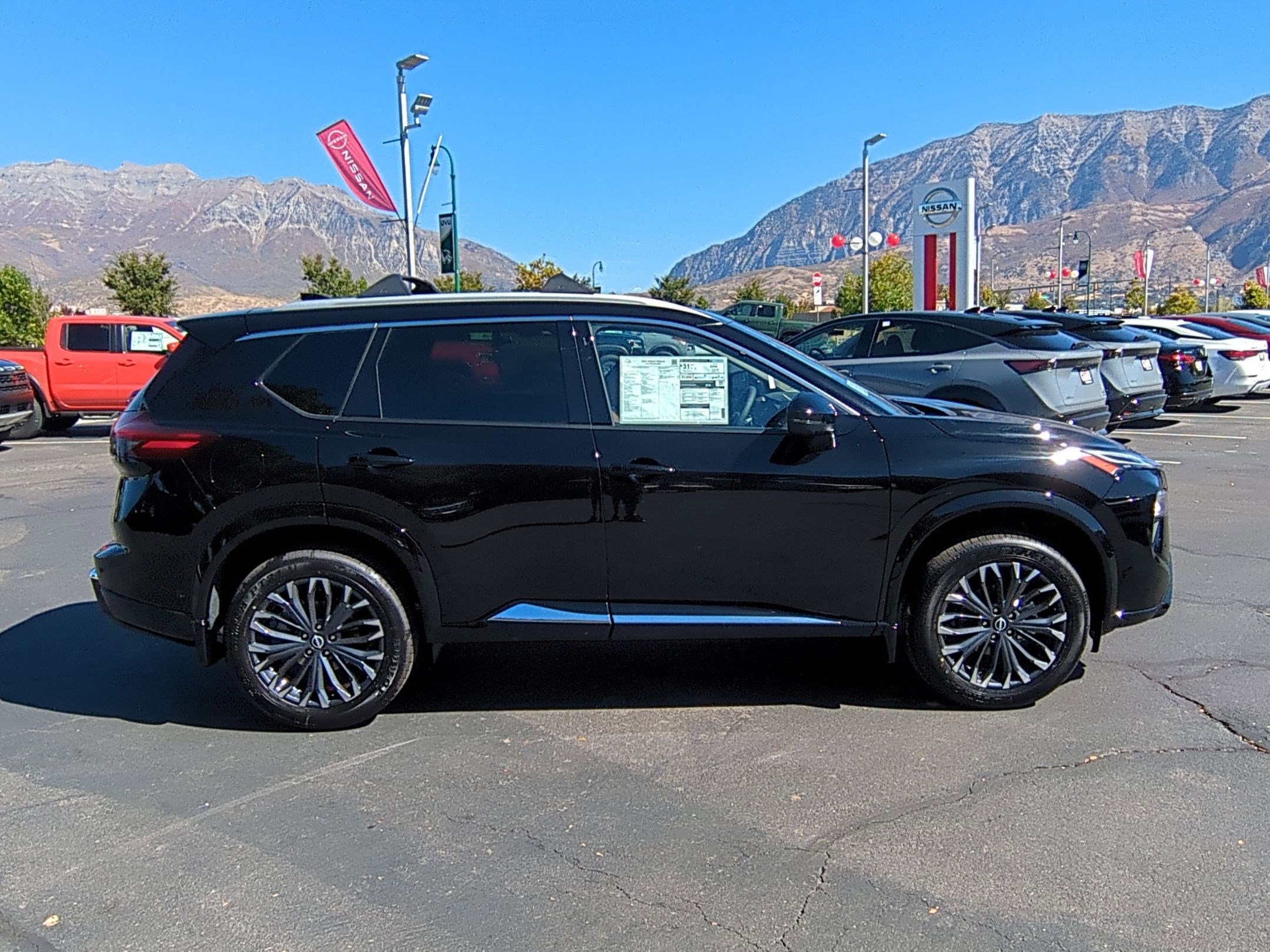 New 2026 Nissan Rogue Platinum w/ Platinum Premium Package image 2