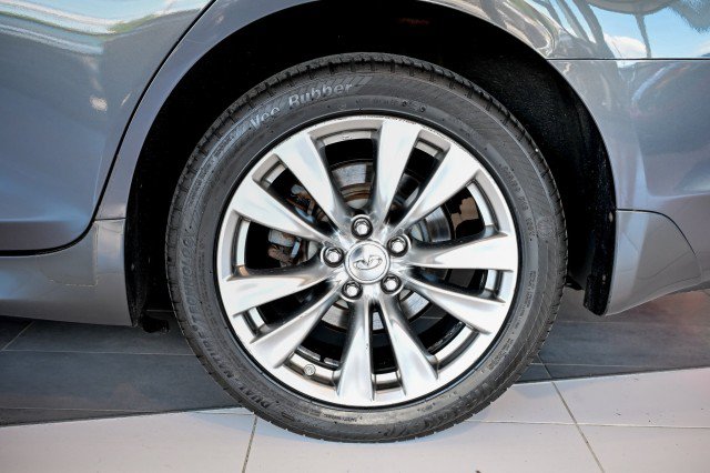 Used 2012 INFINITI M37 x w/ Premium Pkg AWD/4WD image 16