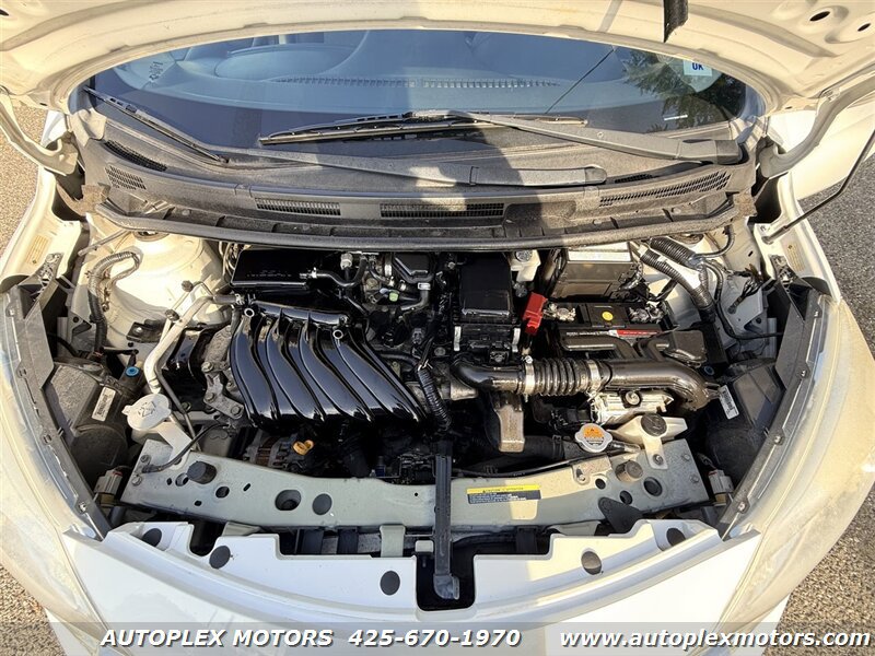Used 2015 Nissan Versa Note SV FWD image 19