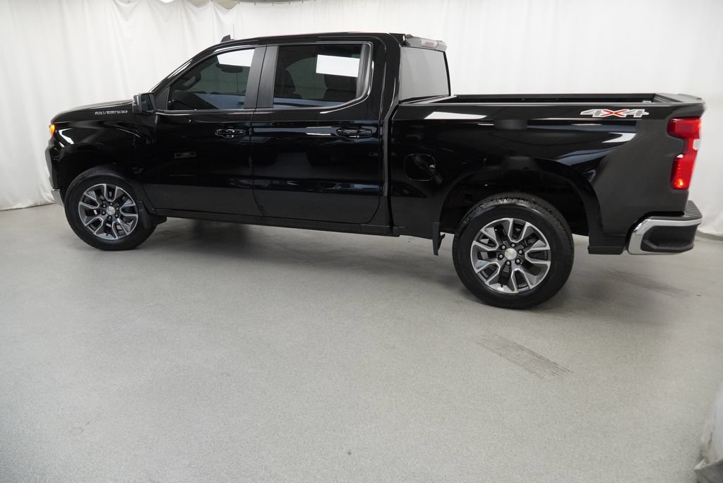 Used 2023 Chevrolet Silverado 1500 LT AWD/4WD image 39