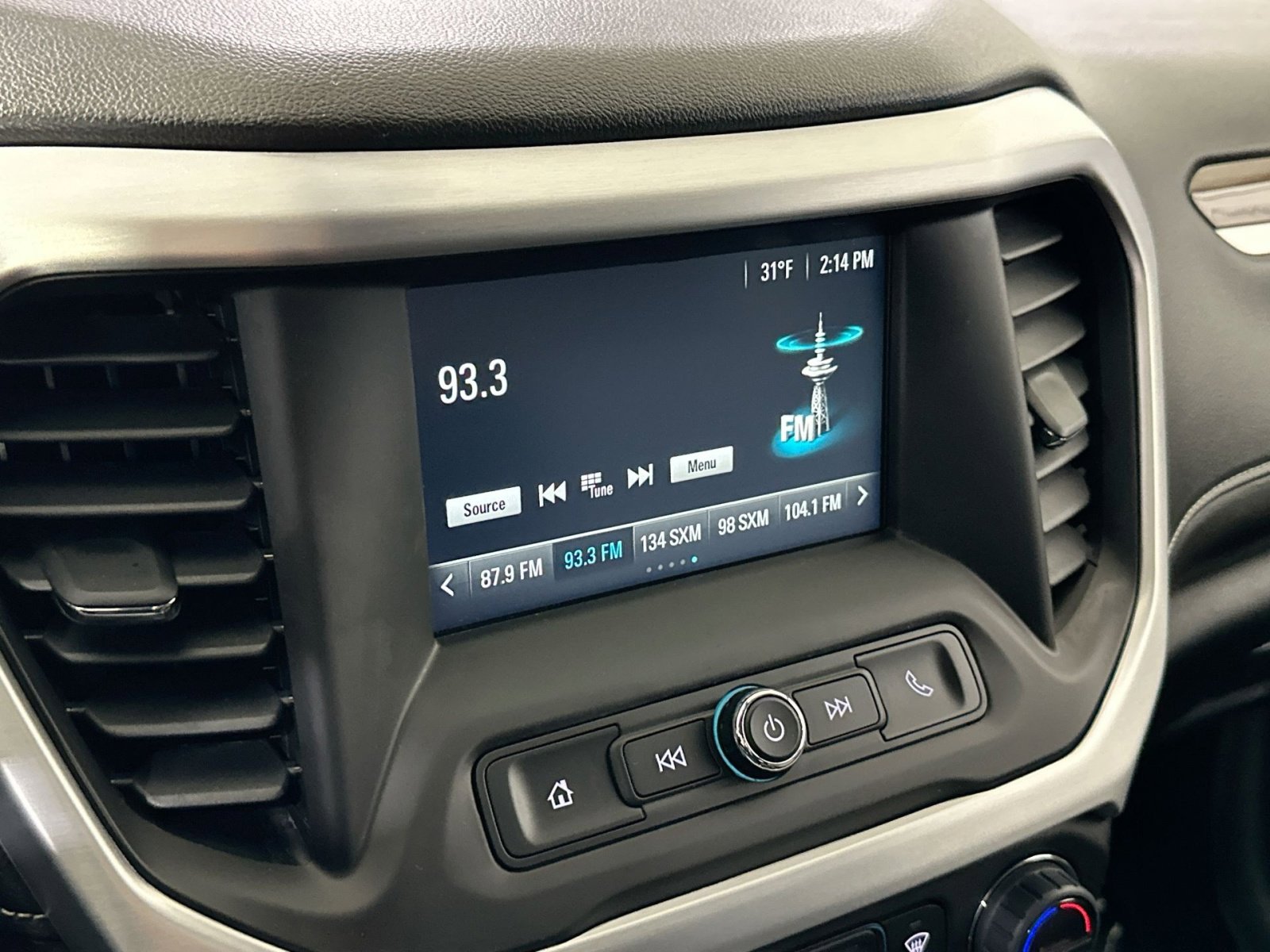 Used 2019 GMC Acadia SLE image 25