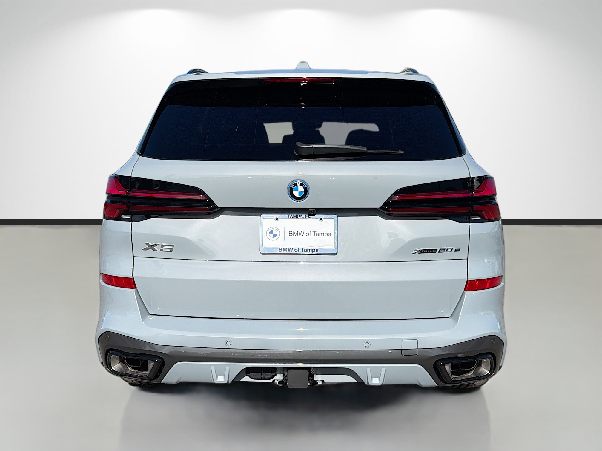 New 2026 BMW X5 xDrive50e w/ Executive Package image 4