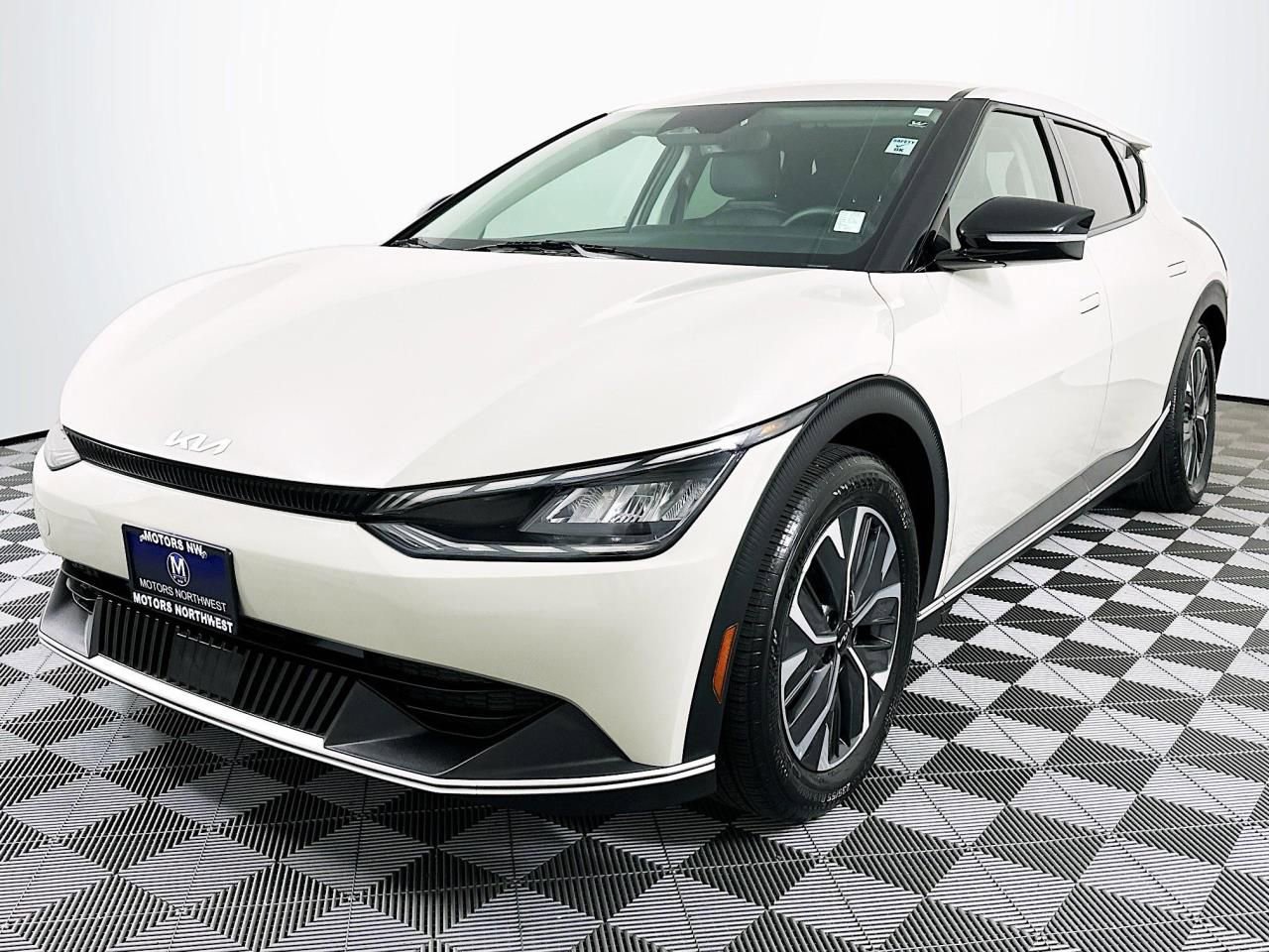 Used 2024 Kia EV6 Light image 5