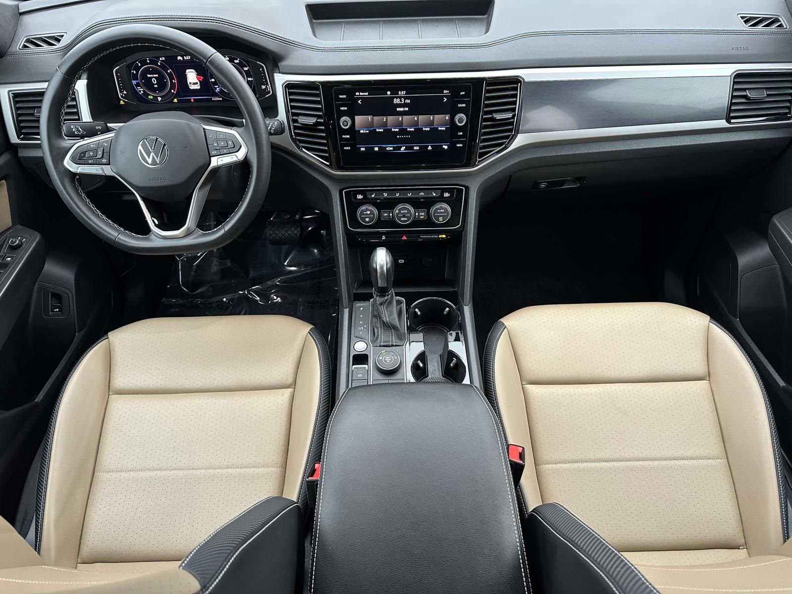 Used 2023 Volkswagen Atlas Cross Sport SE w/ Panoramic Sunroof Package image 10