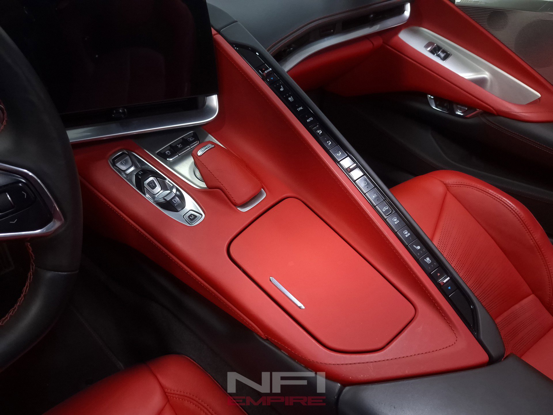 Used 2024 Chevrolet Corvette Stingray Premium Conv w/ Z51 Performance Package RWD image 21