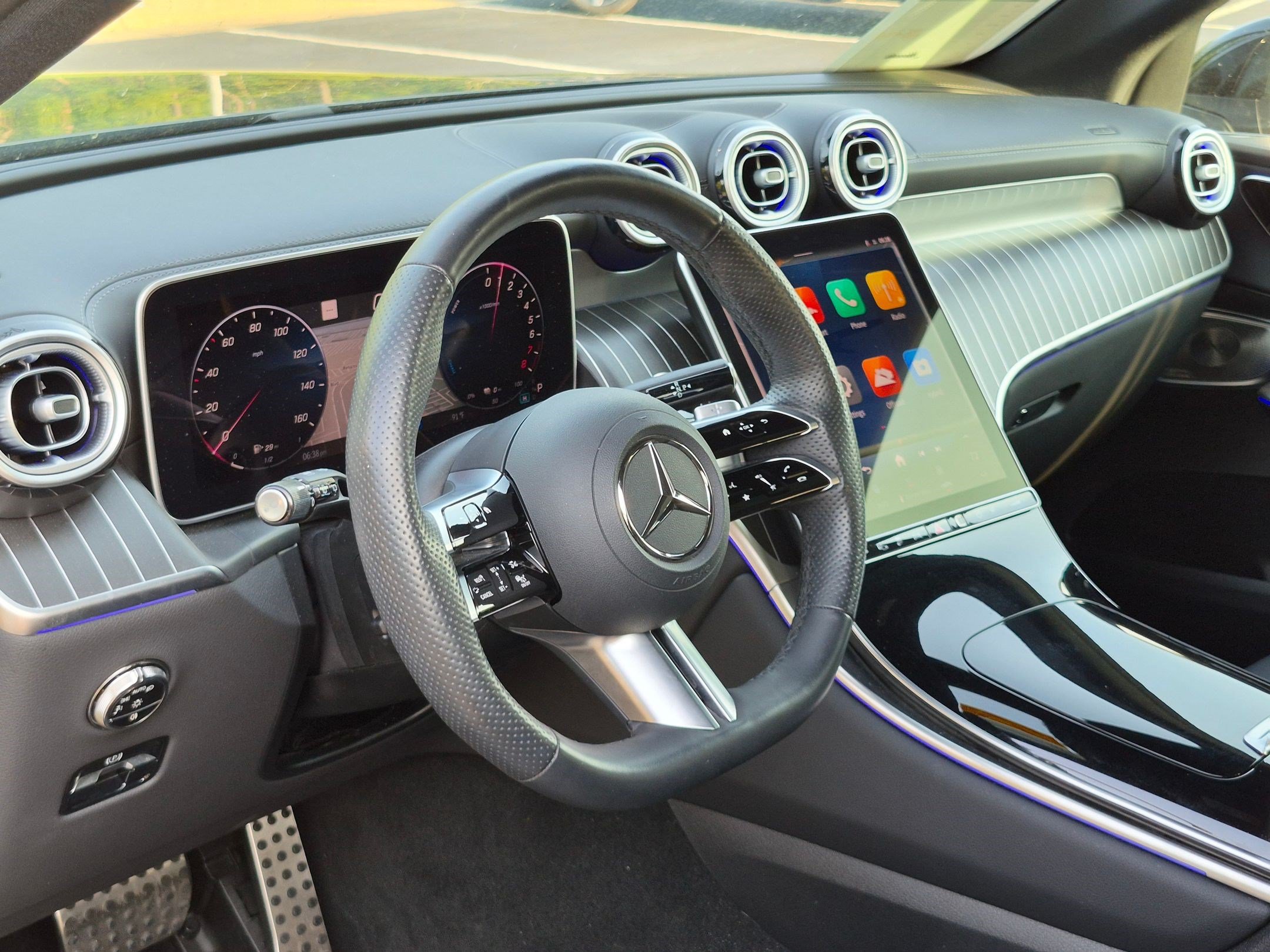 Certified 2025 Mercedes-Benz GLC 350e 4MATIC image 12