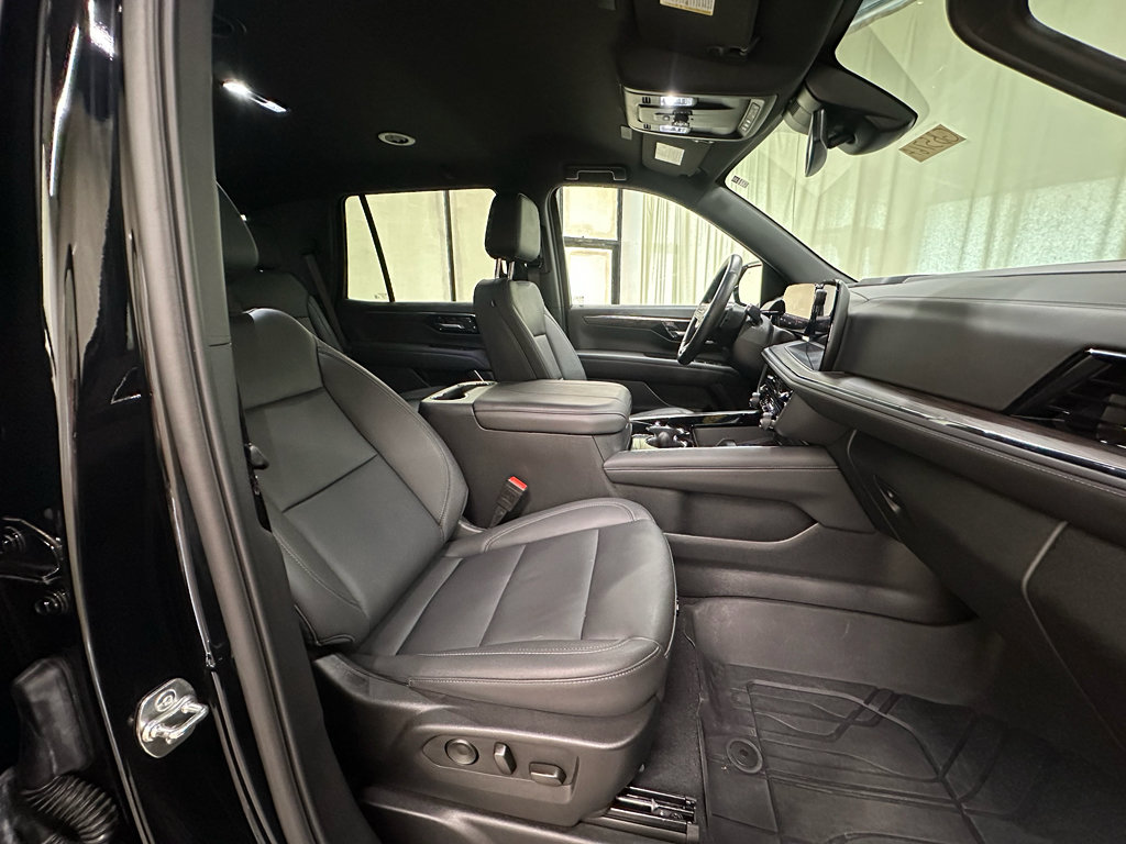 Certified 2025 Chevrolet Tahoe Z71 w/ Comfort Package AWD/4WD image 19