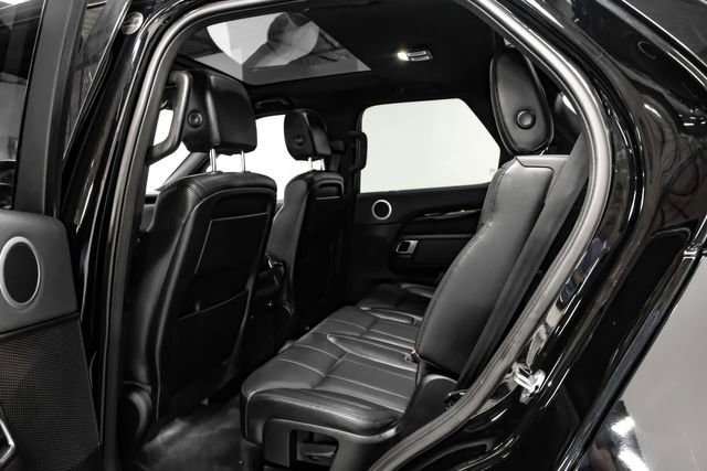 Used 2019 Land Rover Discovery SE image 43