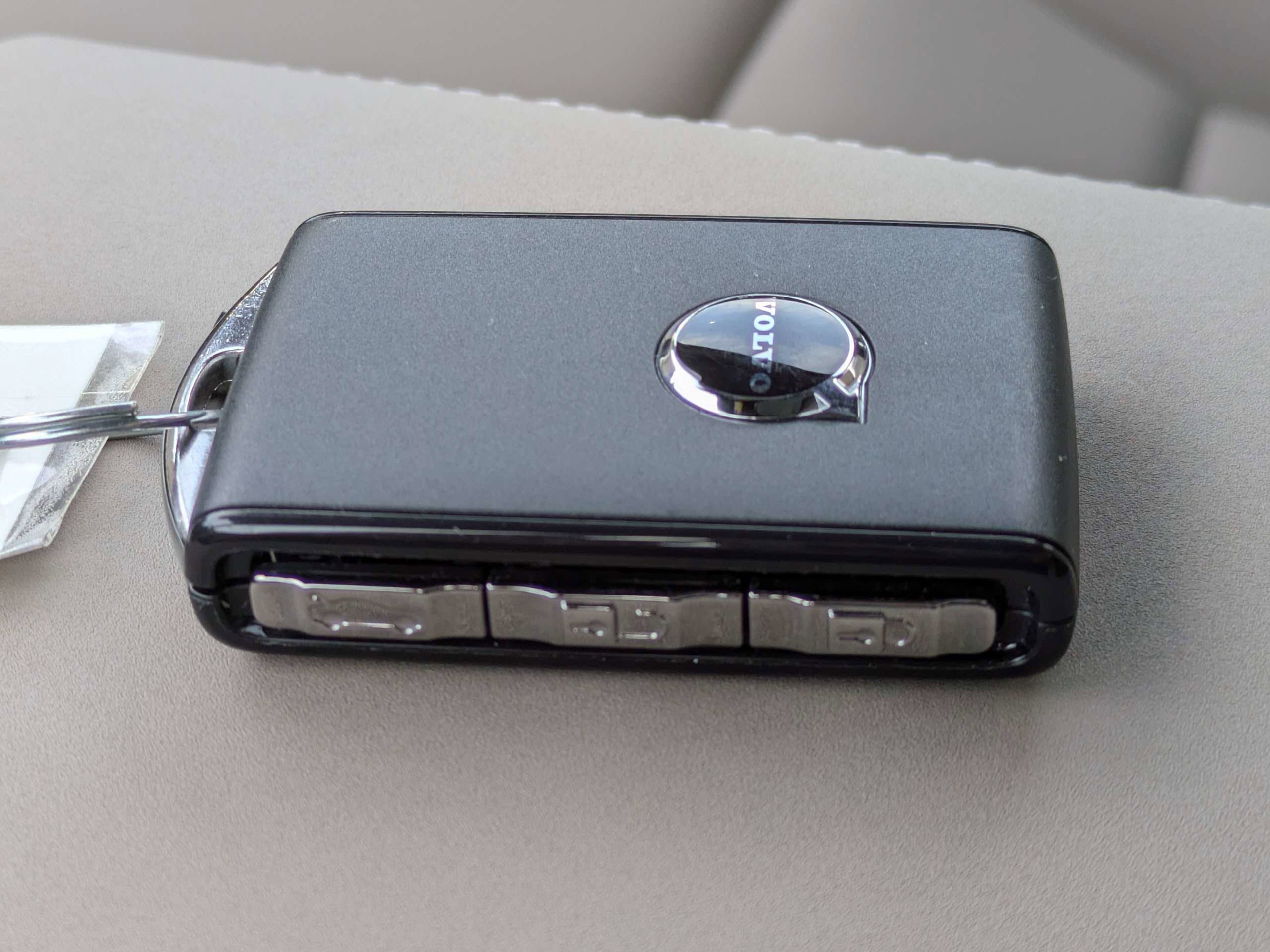 New 2026 Volvo XC90 B6 Plus w/ Protection Package Premier image 31