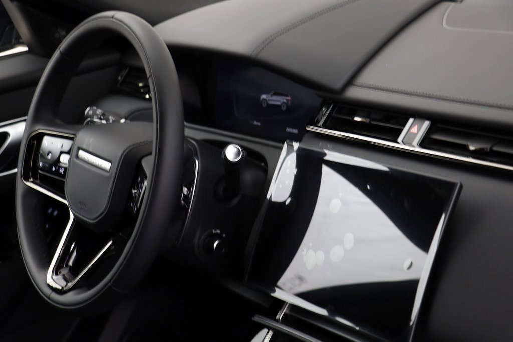 New 2026 Land Rover Range Rover Velar Dynamic SE image 19