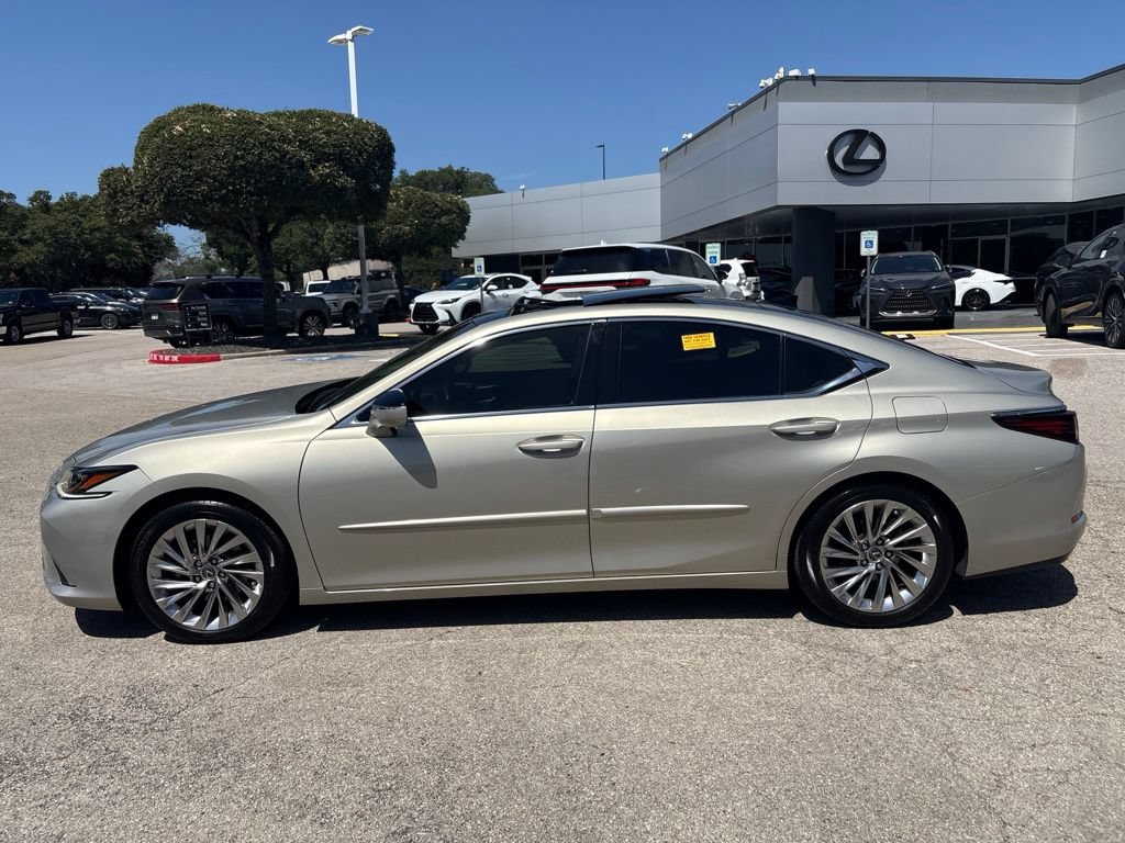 Certified 2021 Lexus ES 350 Ultra Luxury w/ Accessory Package 2 FWD image 2