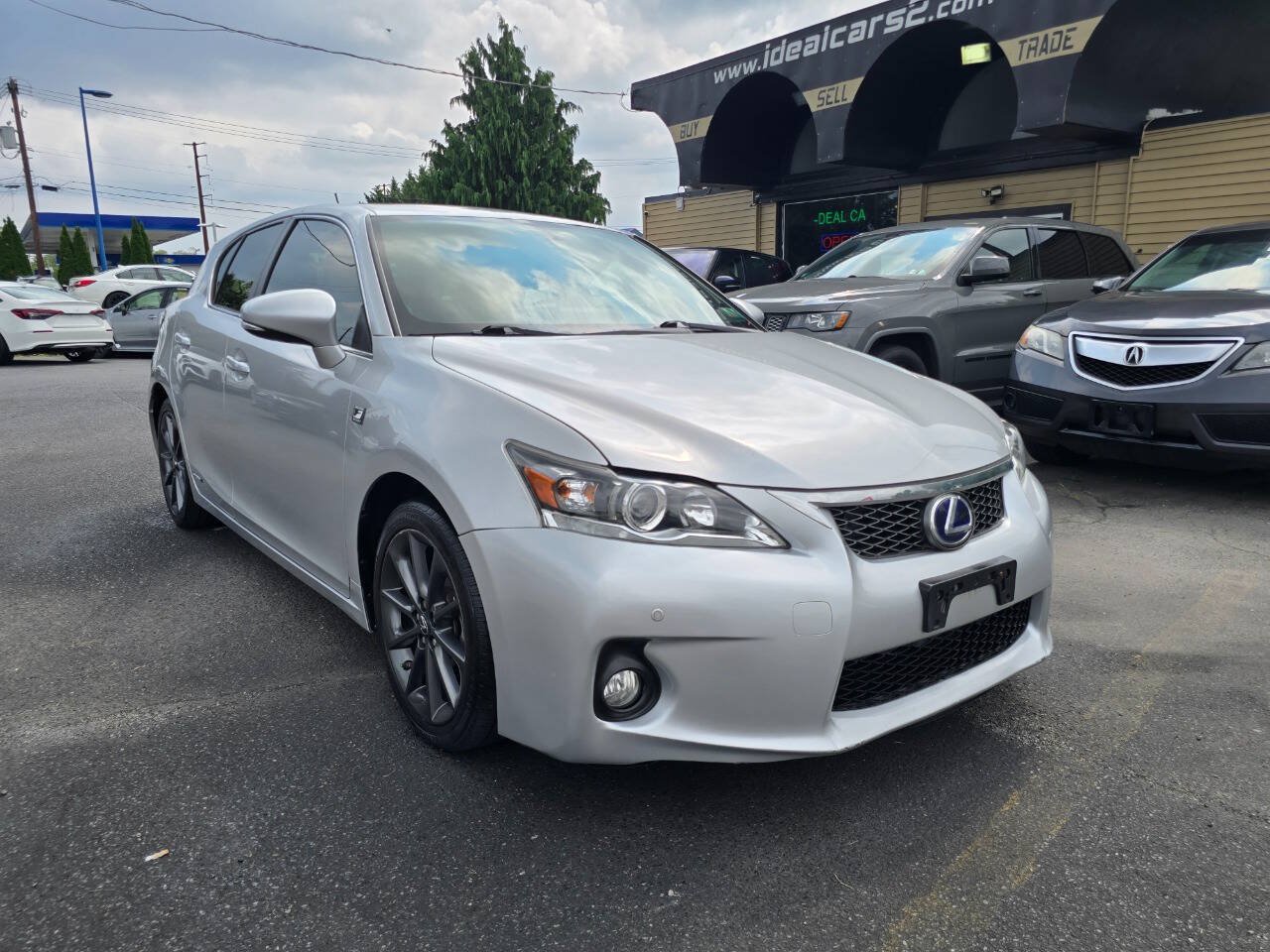 Used 2013 Lexus CT 200h w/ F Sport Pkg w/Nuluxe Trim FWD image 1