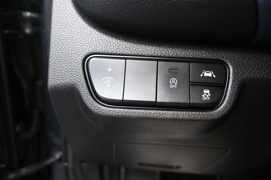 Certified 2023 Kia Seltos Nightfall Edition AWD/4WD image 33