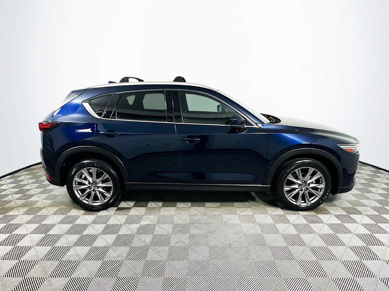 Used 2019 MAZDA CX-5 Grand Touring FWD image 8