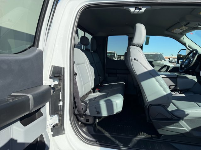 New 2026 Ford F550 4x4 SuperCab Super Duty image 29