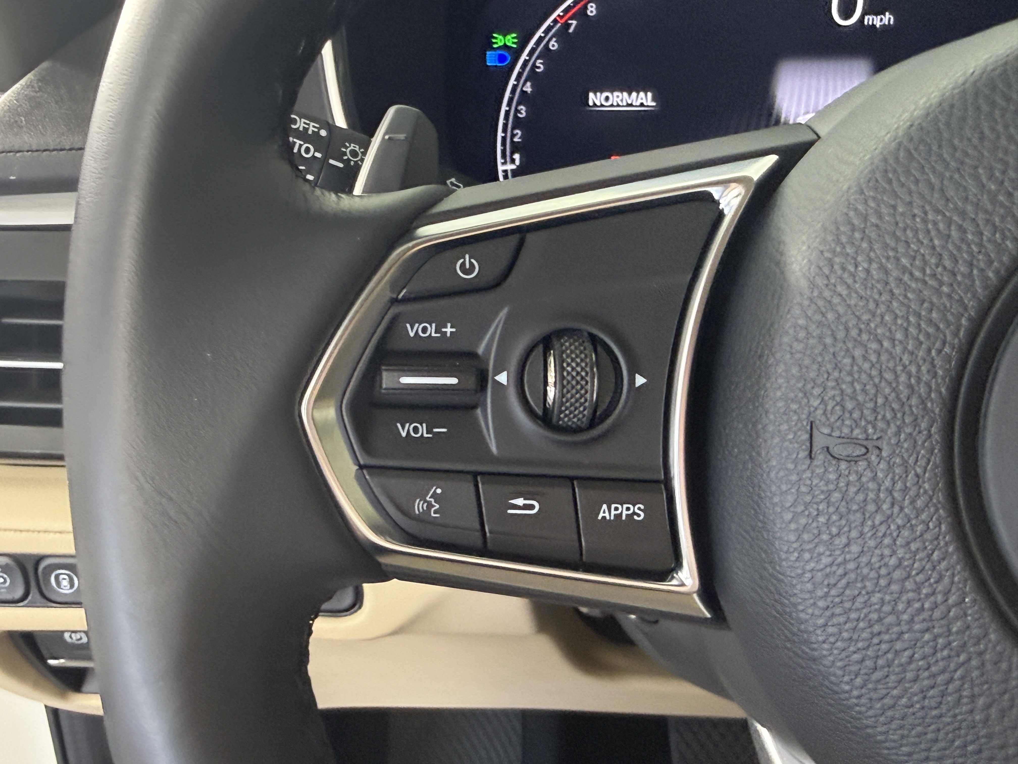 Used 2023 Acura MDX w/ Technology Package AWD/4WD image 25