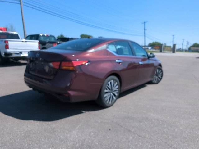 Used 2025 Nissan Altima 2.5 SV FWD image 27
