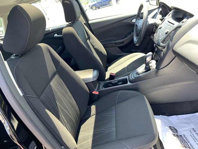 Used 2016 Ford Focus SE FWD image 14