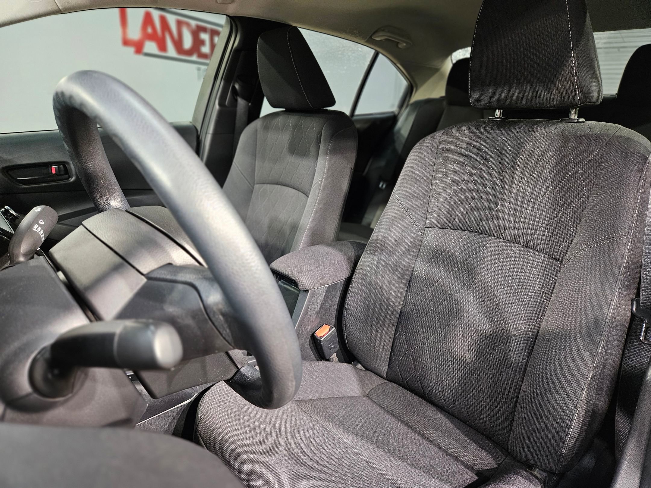 Used 2023 Toyota Corolla LE image 23