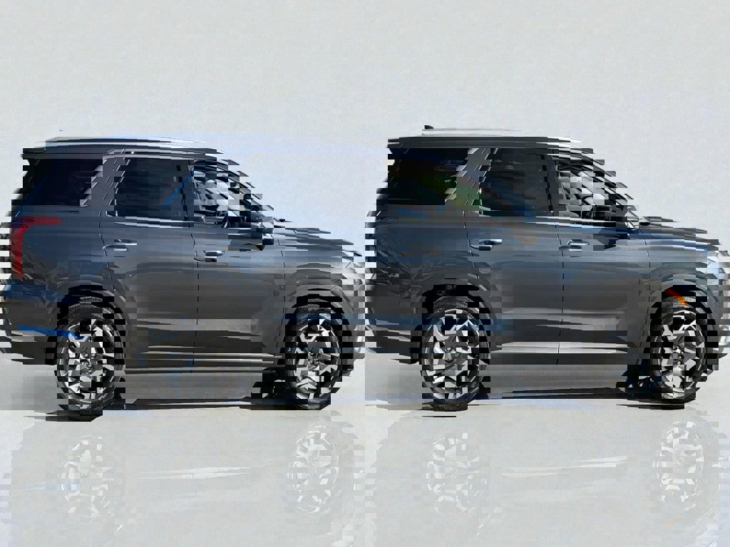 Used 2024 Hyundai Palisade Limited image 2