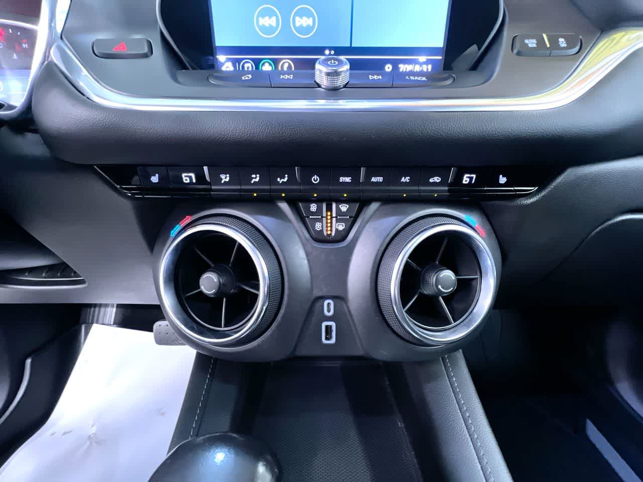 Used 2019 Chevrolet Blazer LT FWD image 28