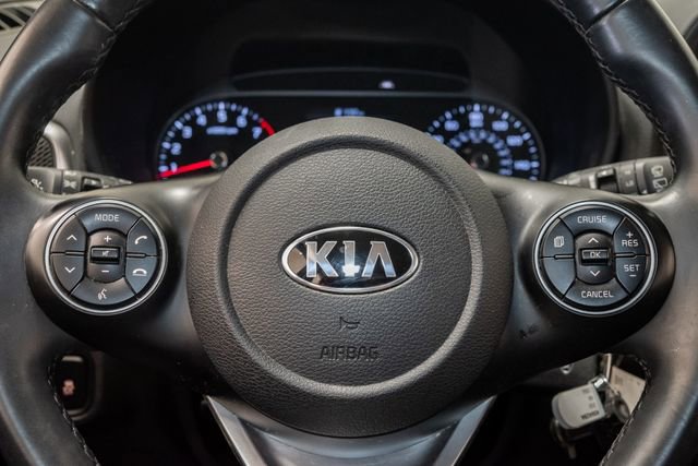 Used 2020 Kia Soul GT-Line FWD image 12