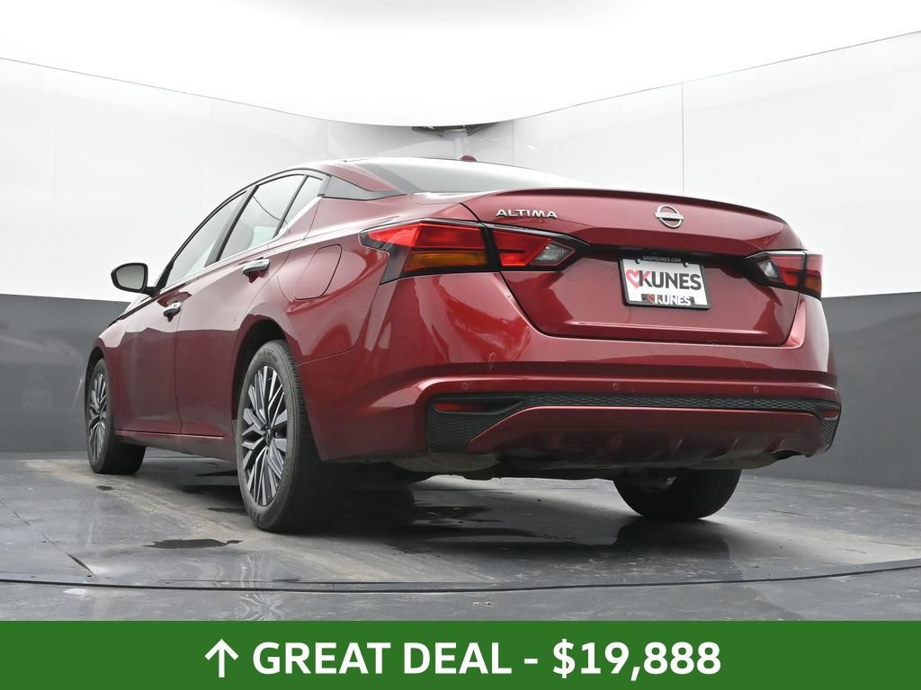 Used 2025 Nissan Altima 2.5 SV FWD image 52